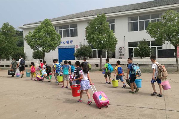 刻苦训练篮球时如何避免受伤的建议_0